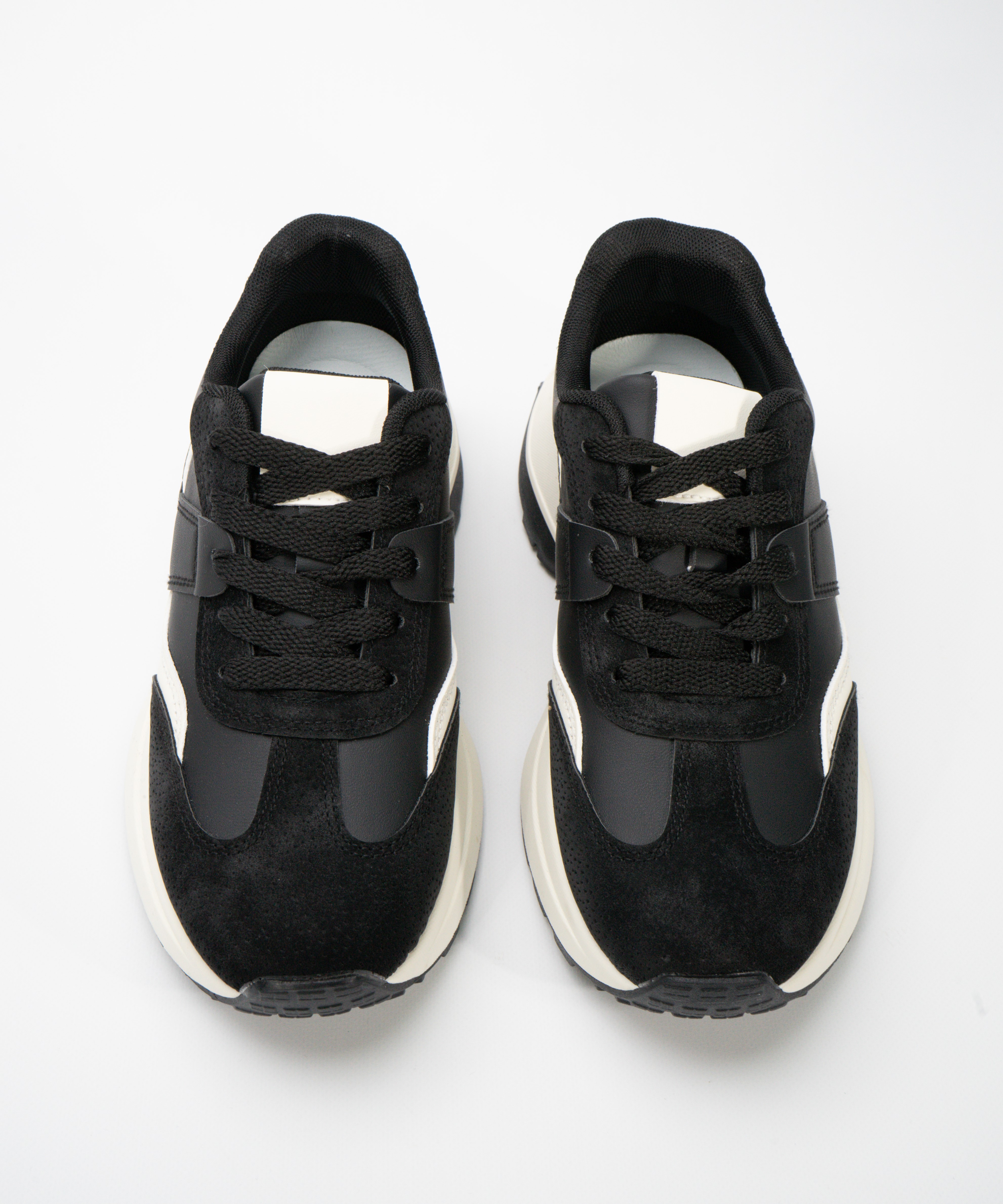 Zapatillas deportivas image number null